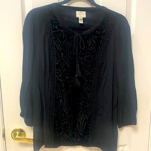 St. John’s Bay black tie shirt size PXL